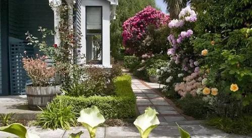 雪山别墅和三个女孩的做爱假期汉化版最新更新内容