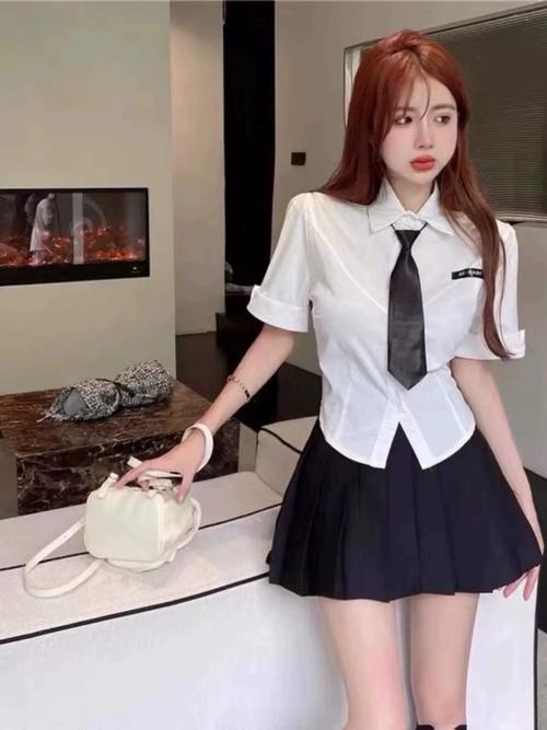 热辣可爱制服最新版本是多少快来了解一下吧