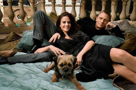 安娜激动人心的感情官方网站最新动态一网打尽