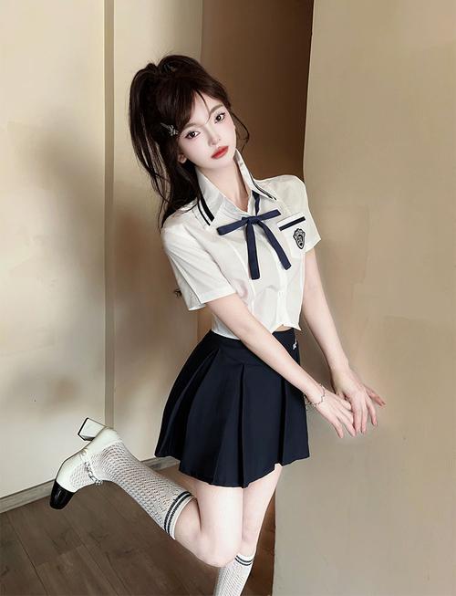 热辣可爱制服最新版本是多少教你如何快速获取