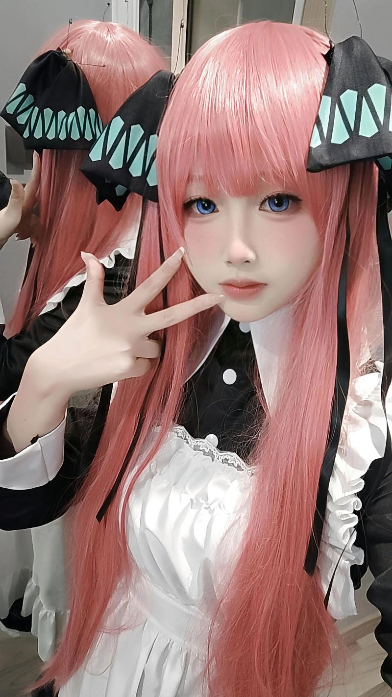 新婚妻子的Cosplay生活最新日常 从害羞到大胆的转变