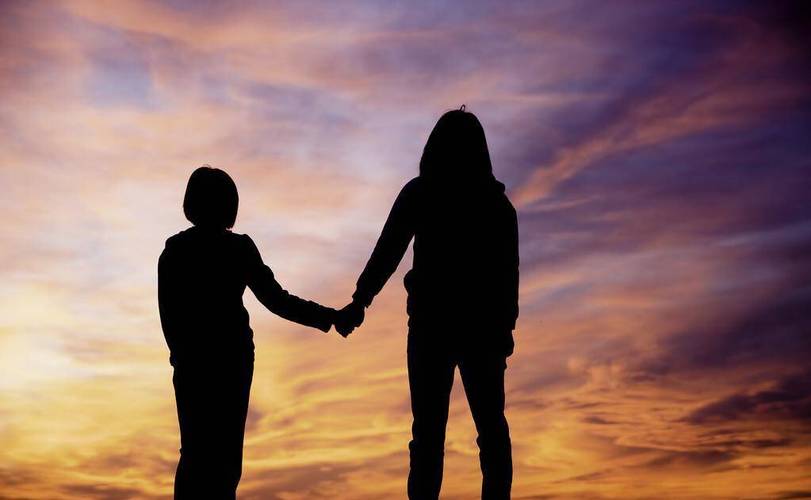 母三人官方正式版下载最新版 手机电脑都能用