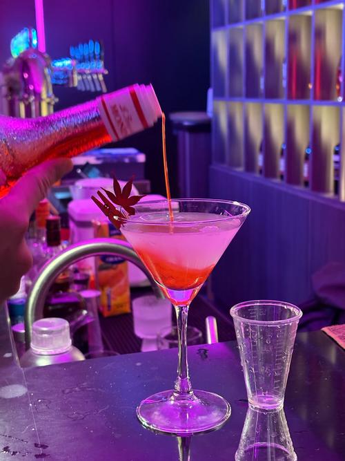 调酒大师安卓版体验 真实模拟酒吧调酒乐趣