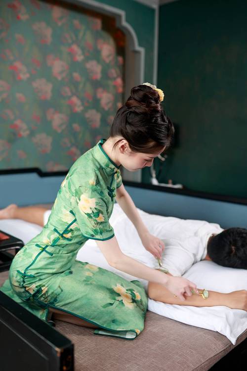 水疗中心汉化版最新更新内容盘点 不容错过的新体验