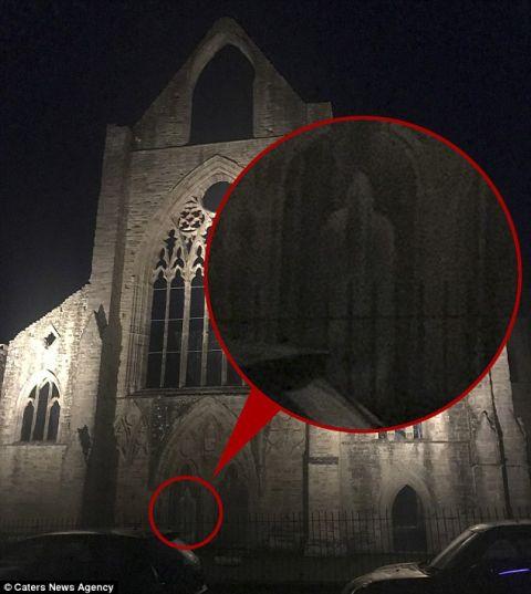 屋内有鬼官网带你探索超自然现象真相