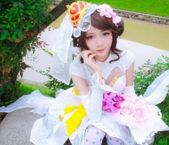 新婚妻子的Cosplay生活安卓版下载教程