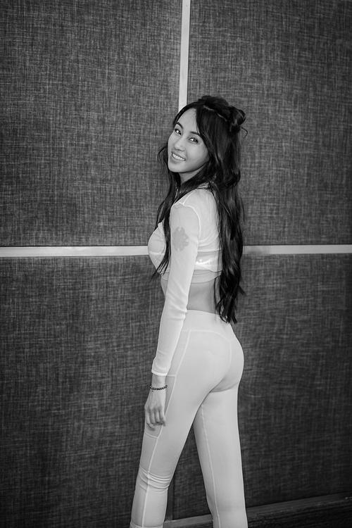 魅惑之母的甜蜜索取下载地址一键快速下载