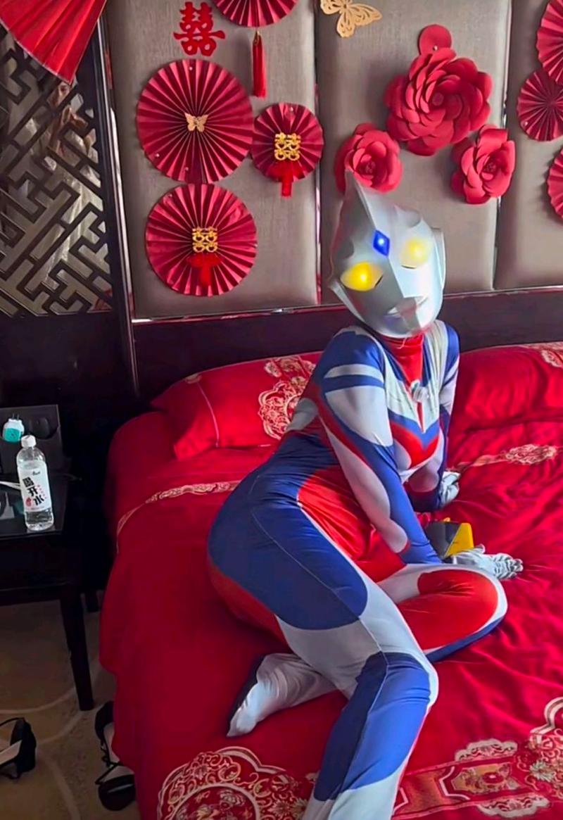 安卓用户如何畅玩新婚妻子的Cosplay生活