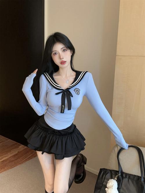 热辣可爱制服在哪下载 最新资源分享一键获取