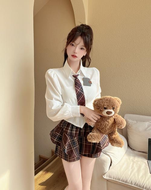 热辣可爱制服最新版本盘点，哪款最适合你