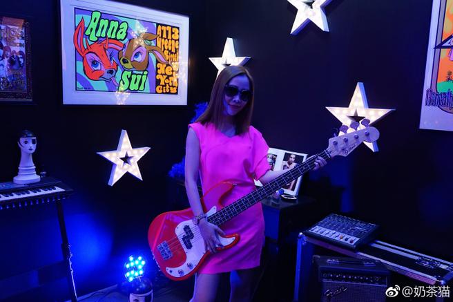 安娜激动人心的感情完整版下载地址分享