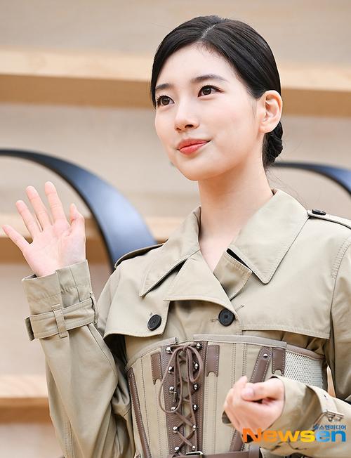 安娜激动人心的感情更新地址完整版在这里