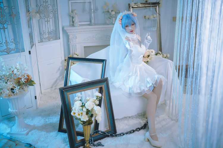 新婚妻子的Cosplay生活游戏下载 打造专属浪漫时光