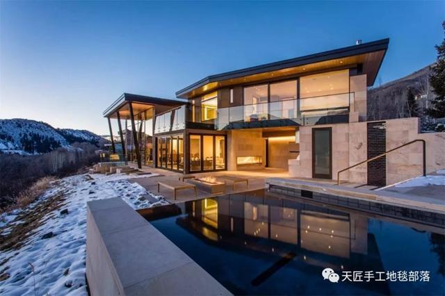 雪山别墅和三个女孩的做爱假期最新版本